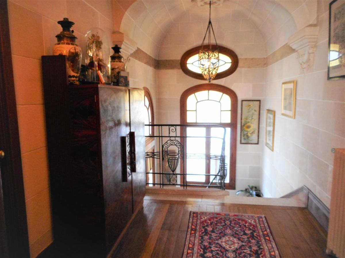 Villa Helianthe Caen Buitenkant foto